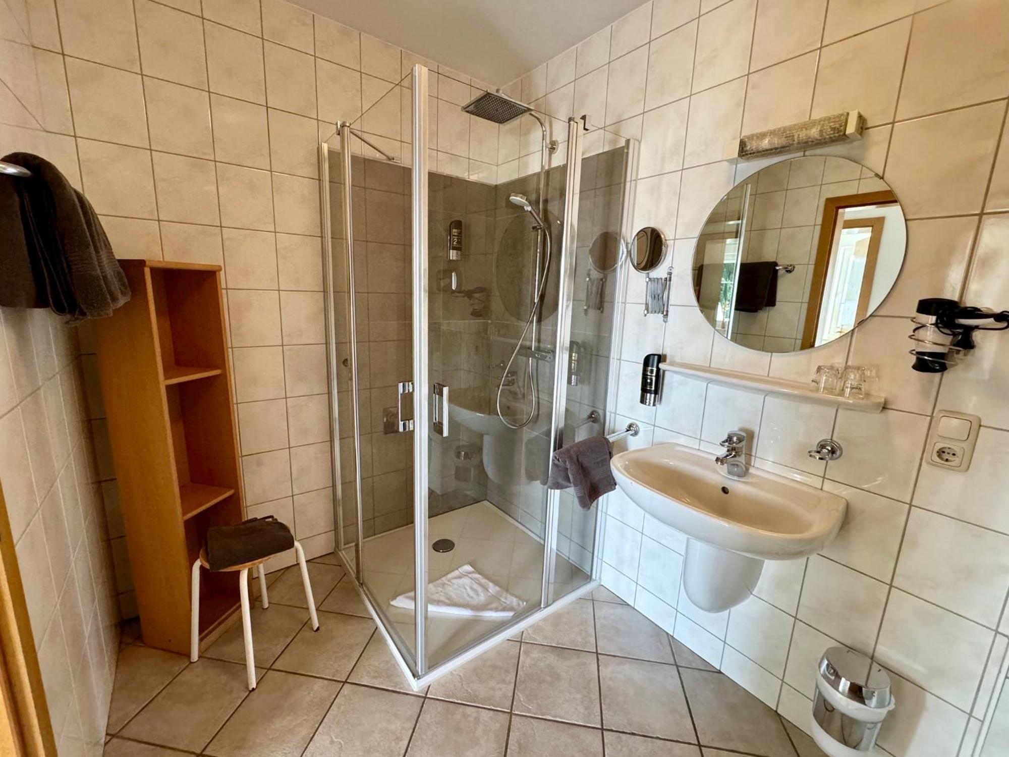 Schnuetgenhof Appartements Attendorn Bagian luar foto
